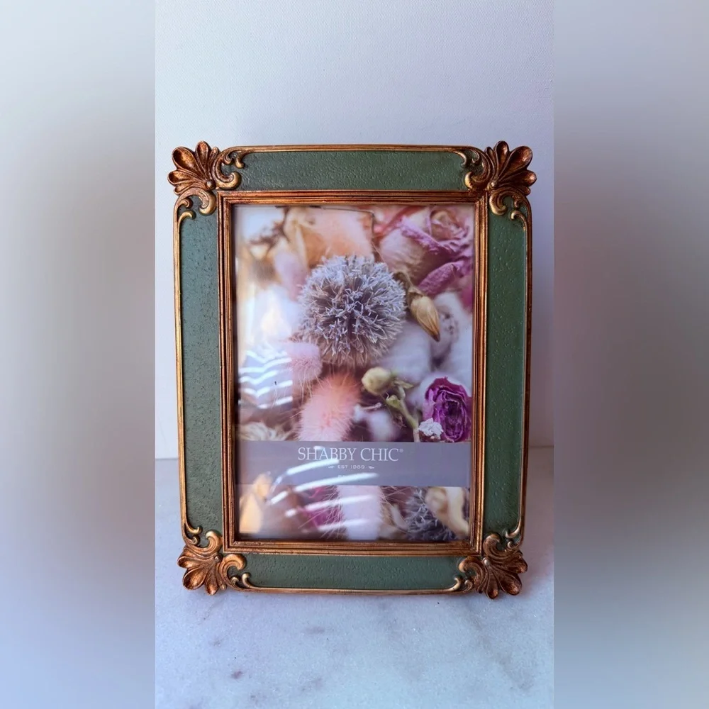 Shabby Chic Green and Gold Ornate Decorative Picture Frame